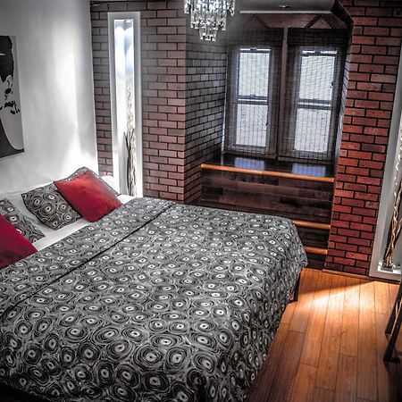 Celebrities Hotel Montreal Exterior foto