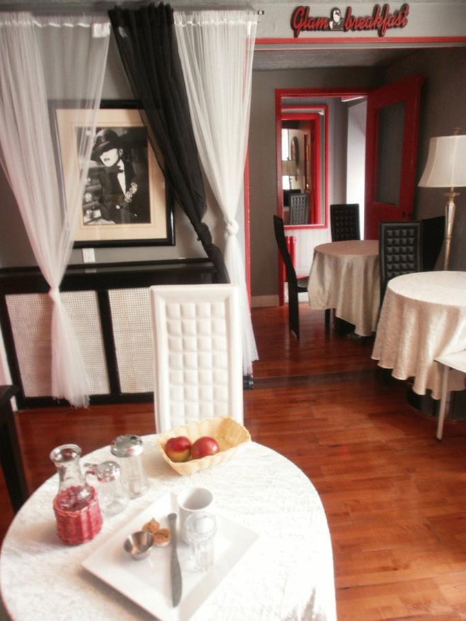 Celebrities Hotel Montreal Habitación foto